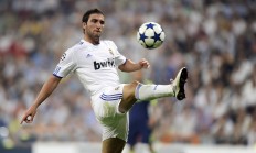 九游娱乐首页-三笘薰里程碑之夜，毕尔巴鄂狂胜埃及的战术启示