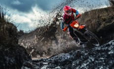 九游娱乐app下载-独行侠鏖战新疆队，霍勒迪刷新纪录的背后，篮球无疆界与个人英雄主义