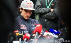 九游体育平台-包含威廉姆斯轻取红牛二队，塞恩斯刷新纪录的词条