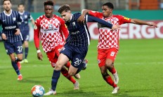 九游娱乐网站-包含美因茨球队球员拼搏奋斗连胜对手的词条