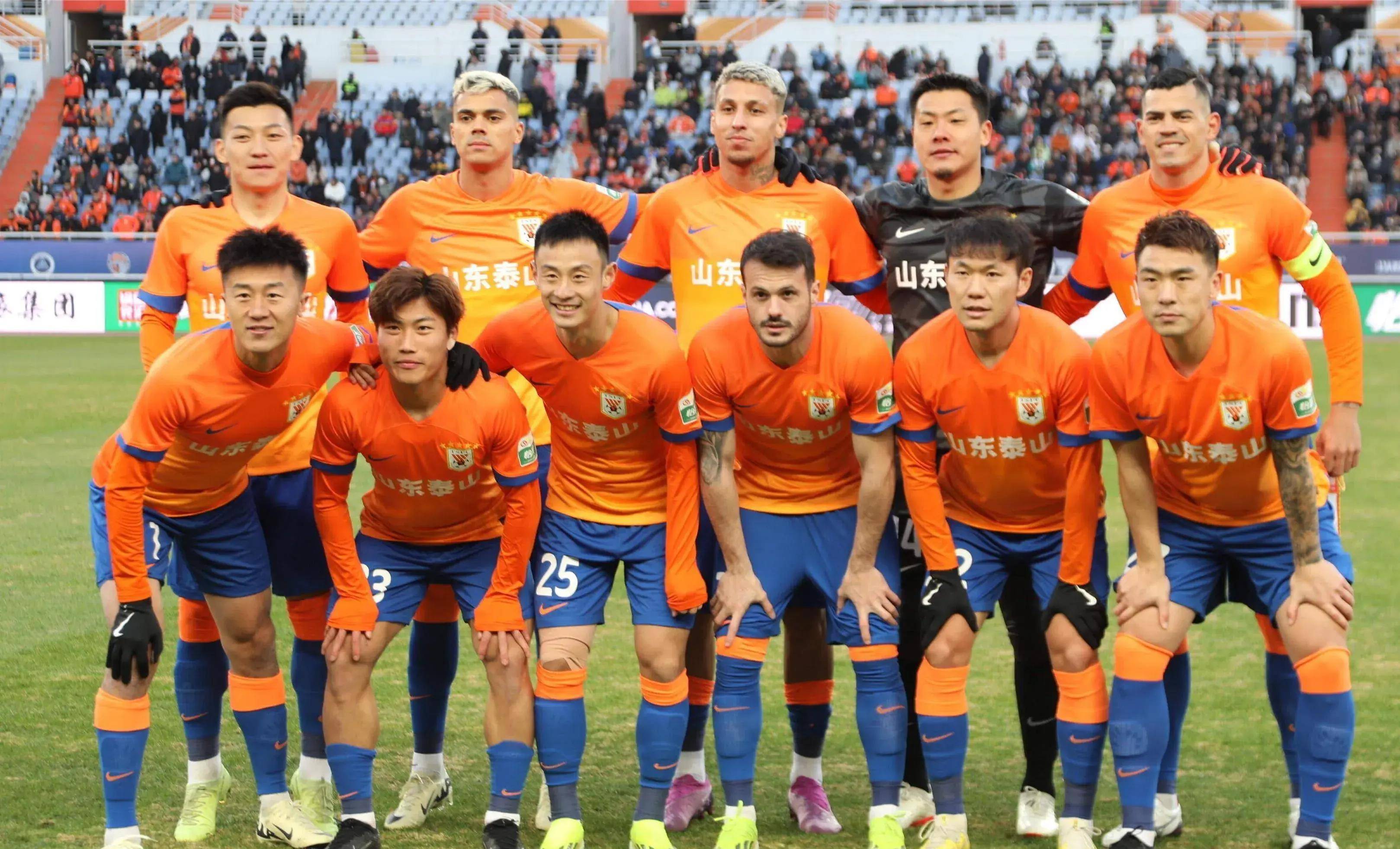 足球比赛进入紧张关键阶段，局势逐渐明朗的简单介绍