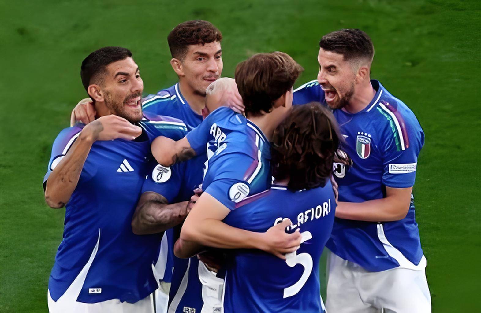 瑞士队在对阵挪威队的激战中艰难取胜 瑞士队在对阵挪威队的激战中艰难取胜