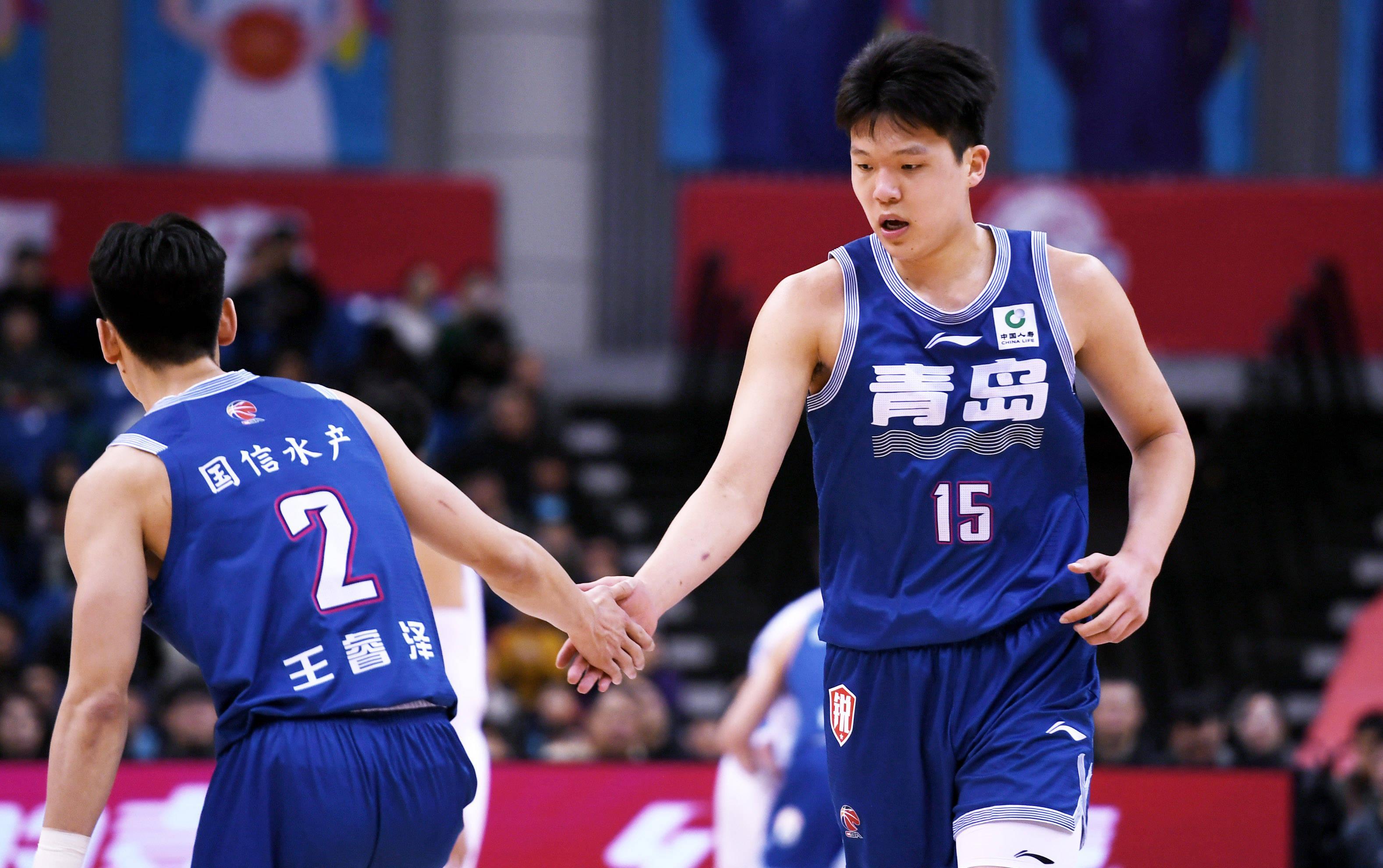 CBA比赛中球员受伤情况引发球迷担忧!的简单介绍 CBA比赛中球员受伤情况引发球迷担忧!的简单介绍