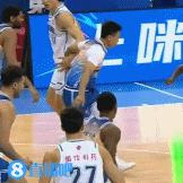 CBA比赛中球员受伤情况引发球迷担忧!的简单介绍 CBA比赛中球员受伤情况引发球迷担忧!的简单介绍