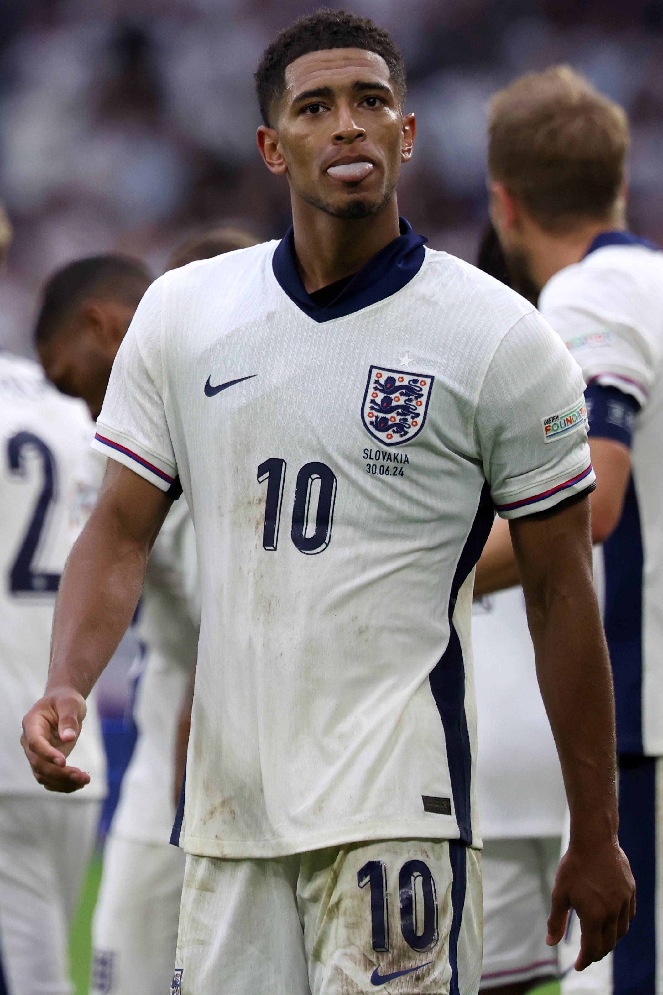 英格兰队凭借全队合作晋级半决赛的简单介绍 英格兰队凭借全队合作晋级半决赛的简单介绍