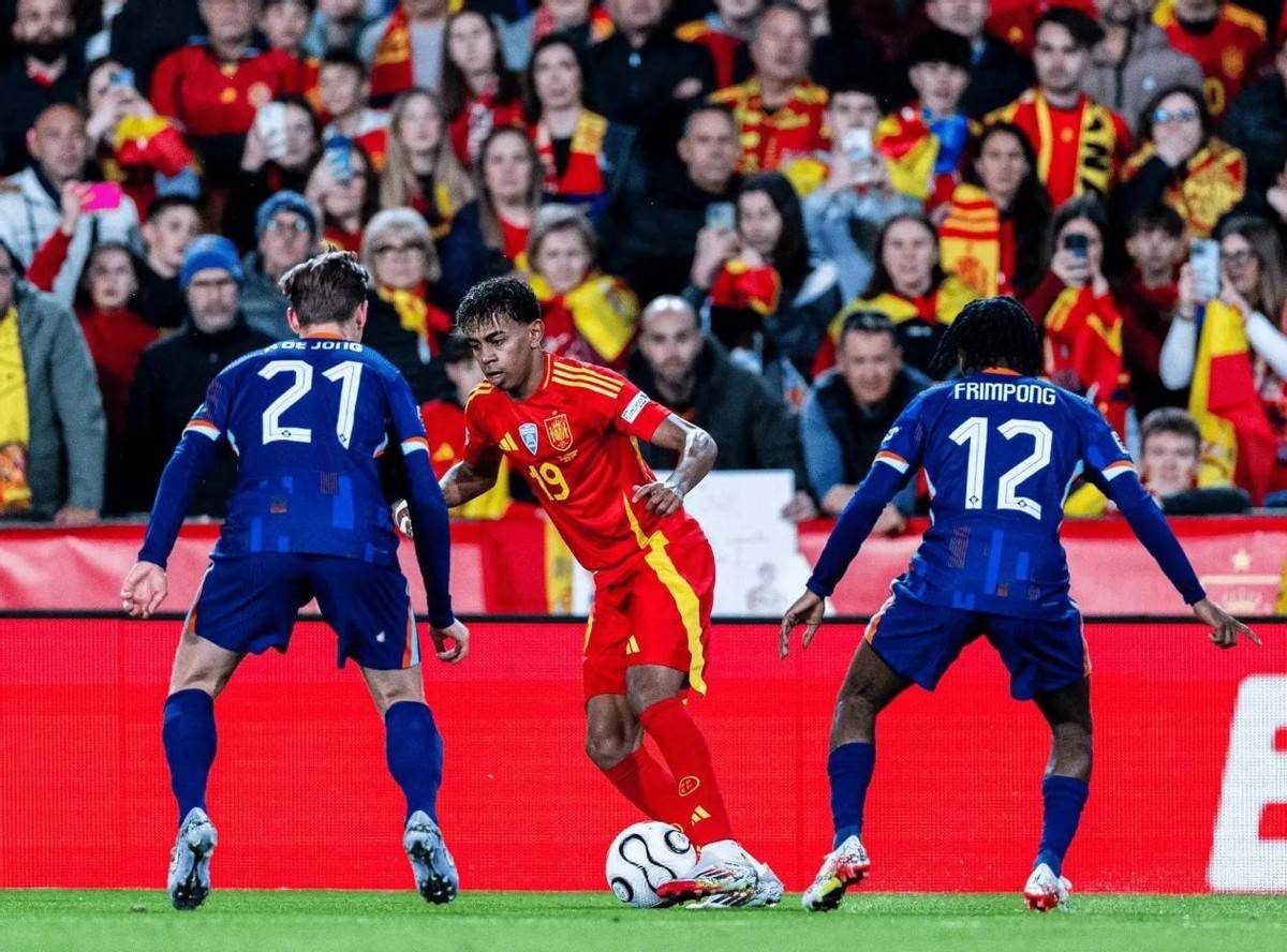 欧国联表现亮眼:球员奋力拼搏的简单介绍 欧国联表现亮眼:球员奋力拼搏的简单介绍