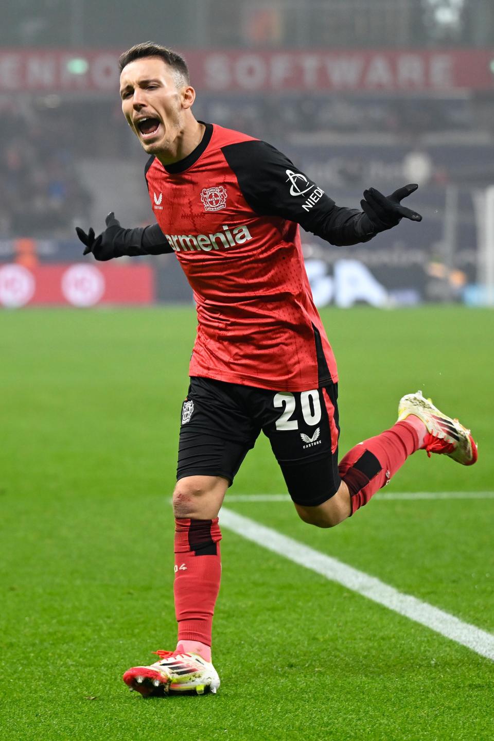 包含美因茨队势必全力以赴,争取保级的词条 包含美因茨队势必全力以赴,争取保级的词条