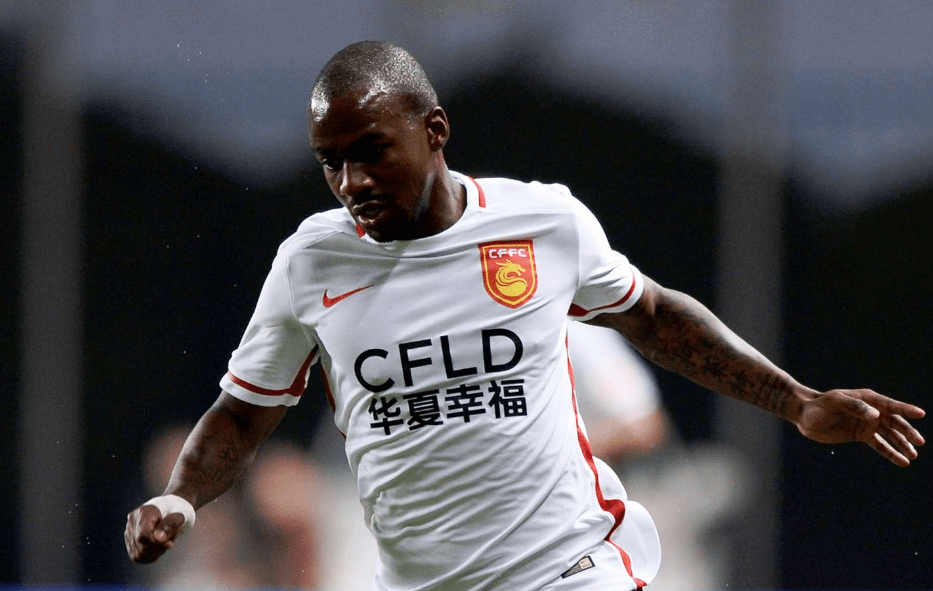 关于根特主场力克对手，豪取三分领跑联赛的信息