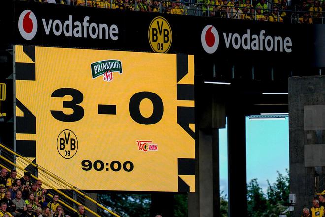 多特蒙德主场大胜，重回联赛前列的简单介绍