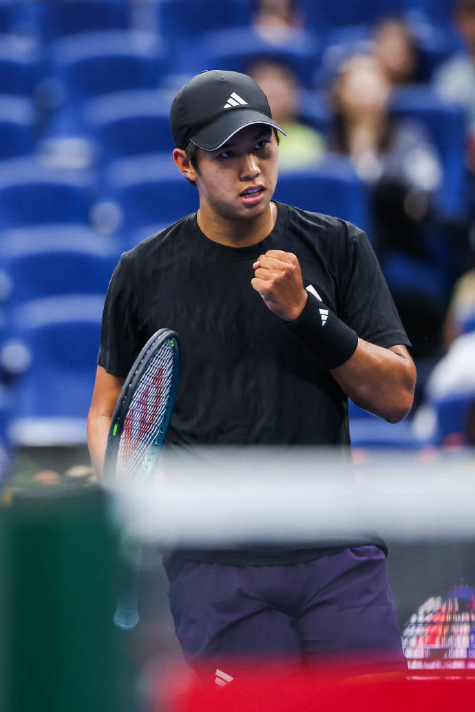 日本网球队爆冷德国网球队,梅德韦杰夫三分雨点燃全场的简单介绍 日本网球队爆冷德国网球队,梅德韦杰夫三分雨点燃全场的简单介绍