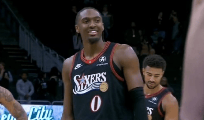 包含雄鹿核心球员得分爆发,率领球队轻松击败对手的词条 包含雄鹿核心球员得分爆发,率领球队轻松击败对手的词条