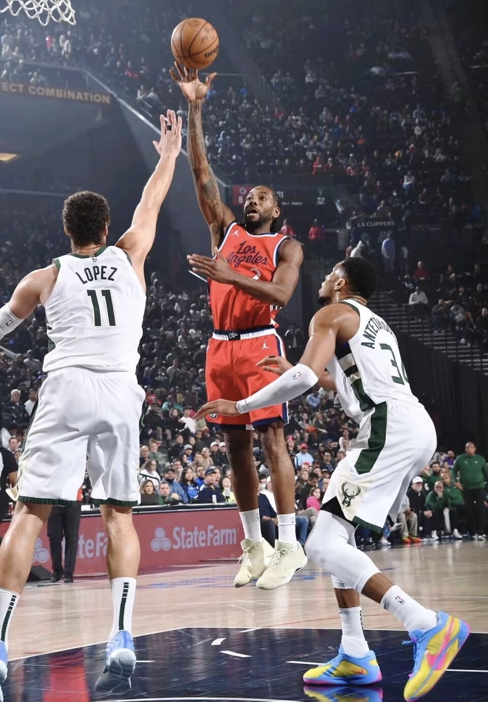 包含雄鹿核心球员得分爆发,率领球队轻松击败对手的词条 包含雄鹿核心球员得分爆发,率领球队轻松击败对手的词条