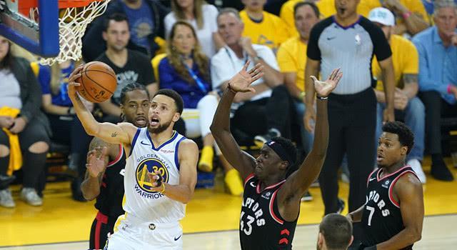 天津队横扫浙江队,西亚卡姆统治全场 天津队横扫浙江队,西亚卡姆统治全场