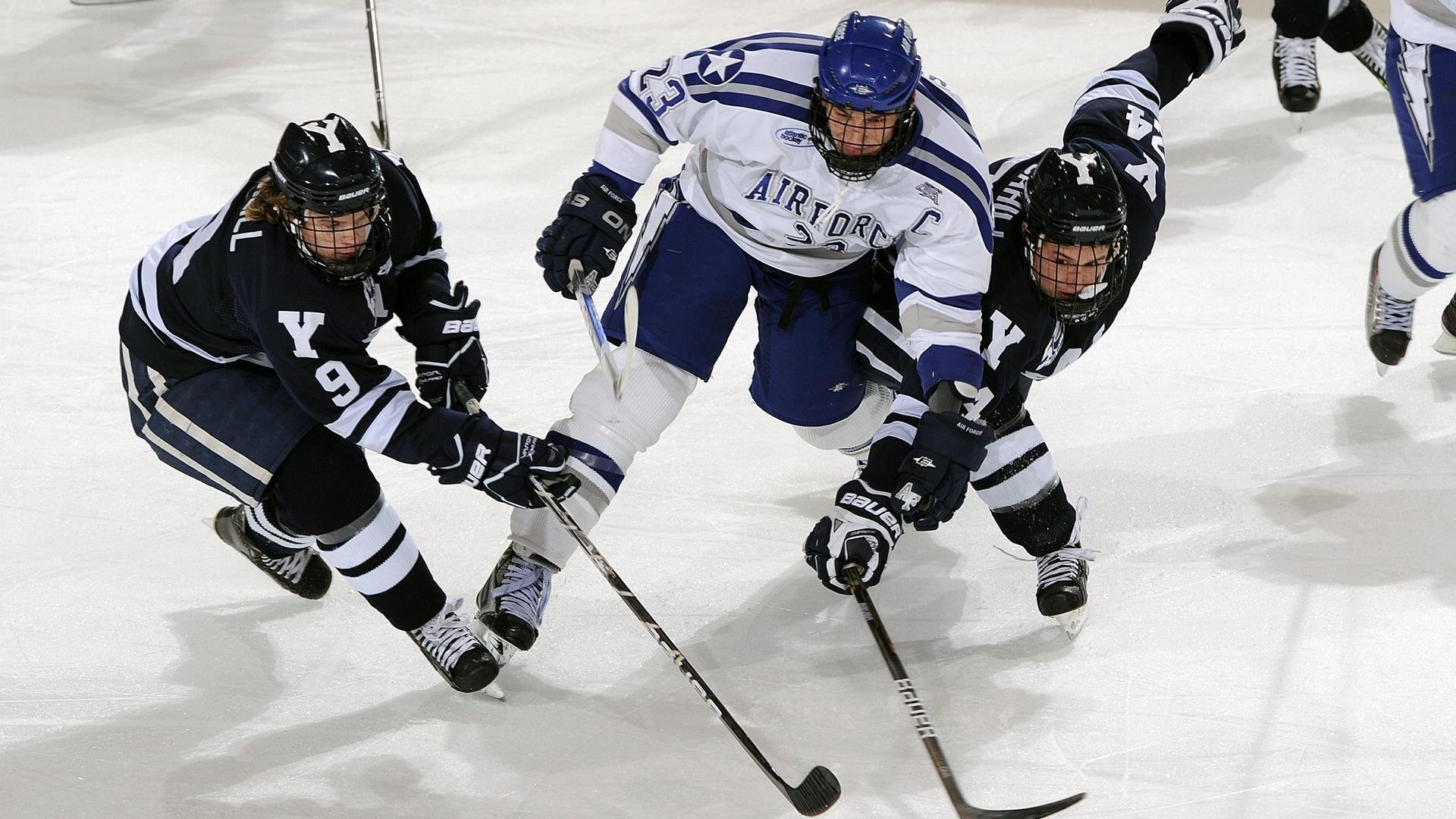 赛道与绿茵场的双重奏鸣，当F1年度争冠之夜遇见C罗的传奇突破